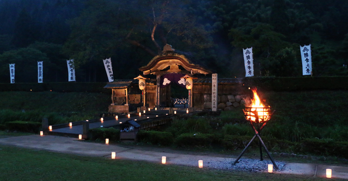 万灯夜とは